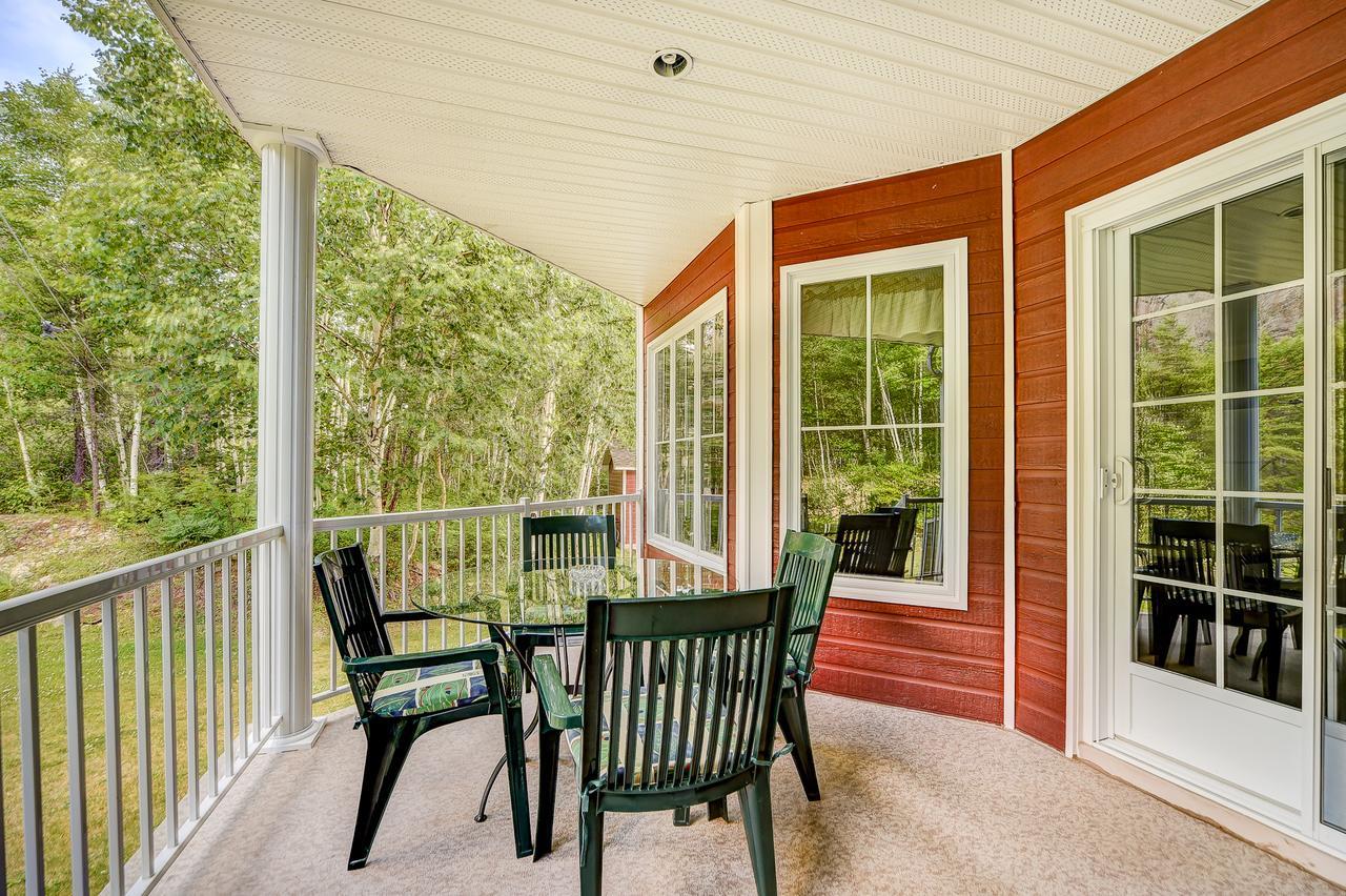 Apartamento Entre Roc Et Montagne LʼAnse-Saint-Jean Exterior foto